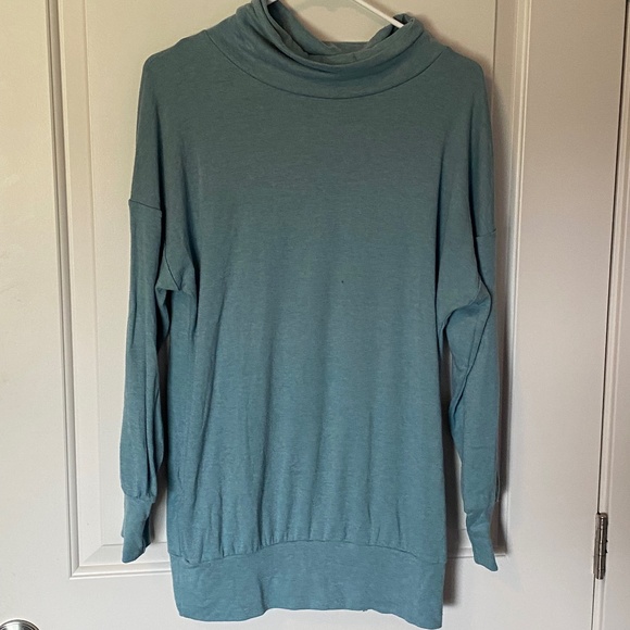 Oversized Teal Sweatshirt - Picture 2 of 2